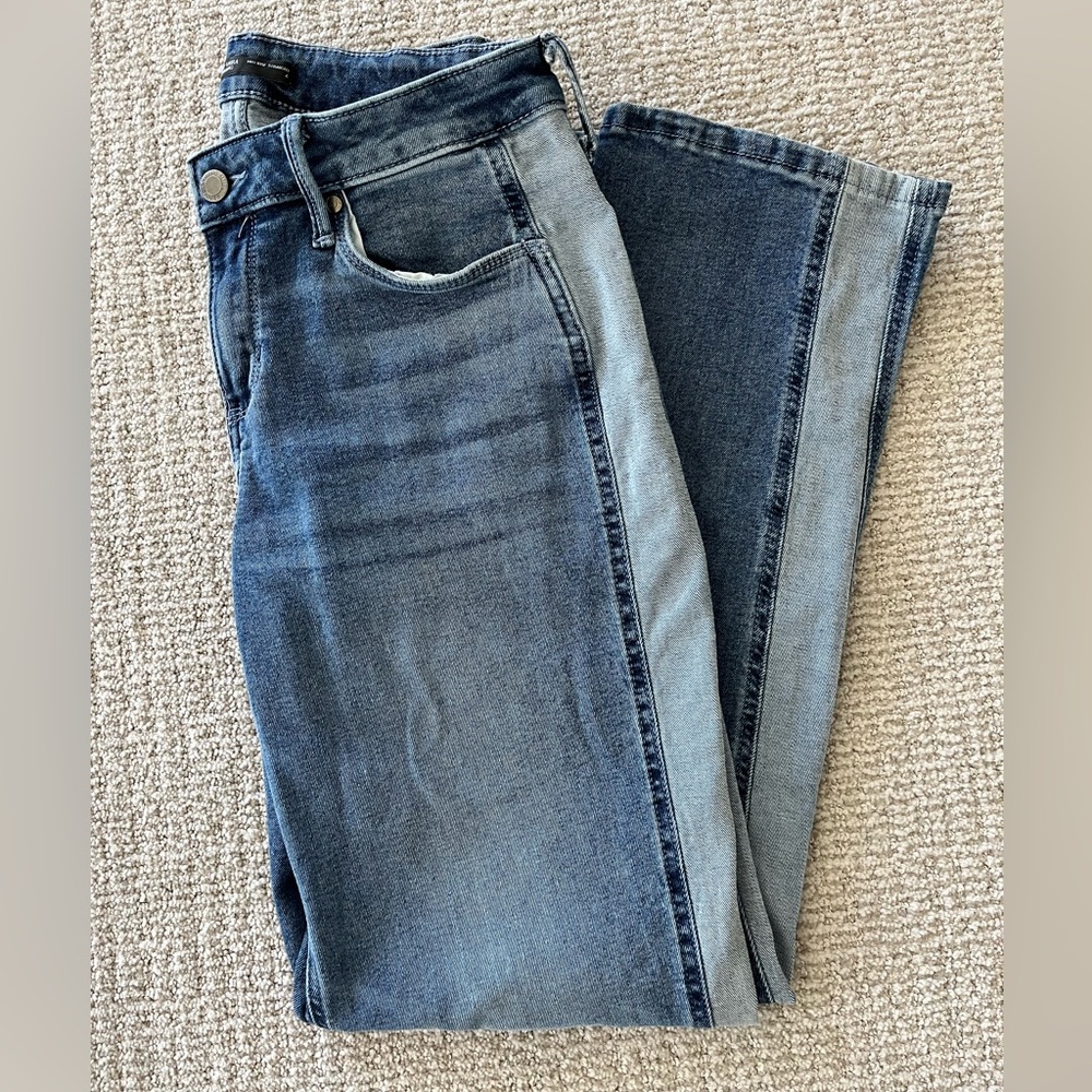 Vera Wang Two Toned Jeans - Size 6 - 31” inseam